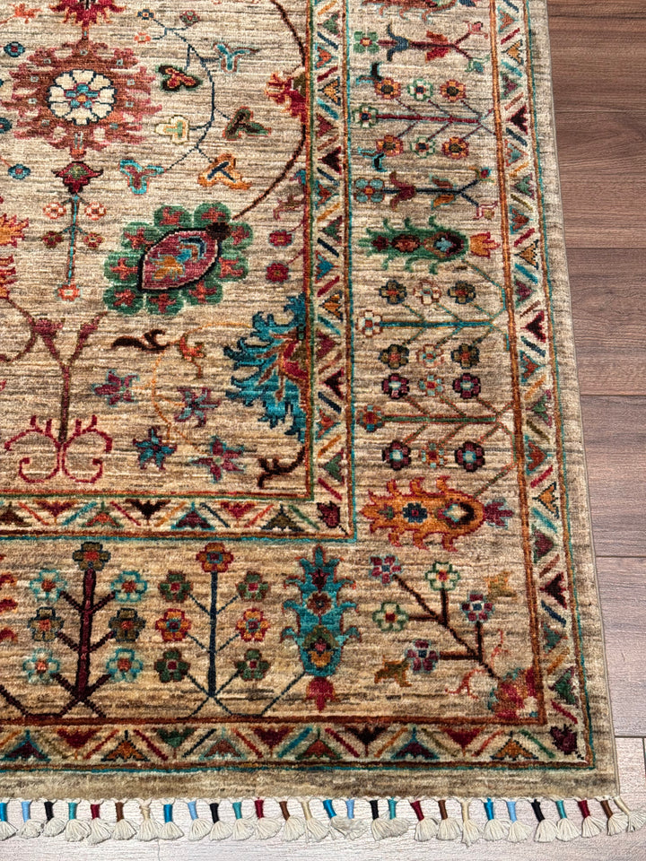Sultani Floral Original Hand-Woven Beige Vegetable Dyed Wool Carpet 174x242 4.21 Square Meters - 5x8