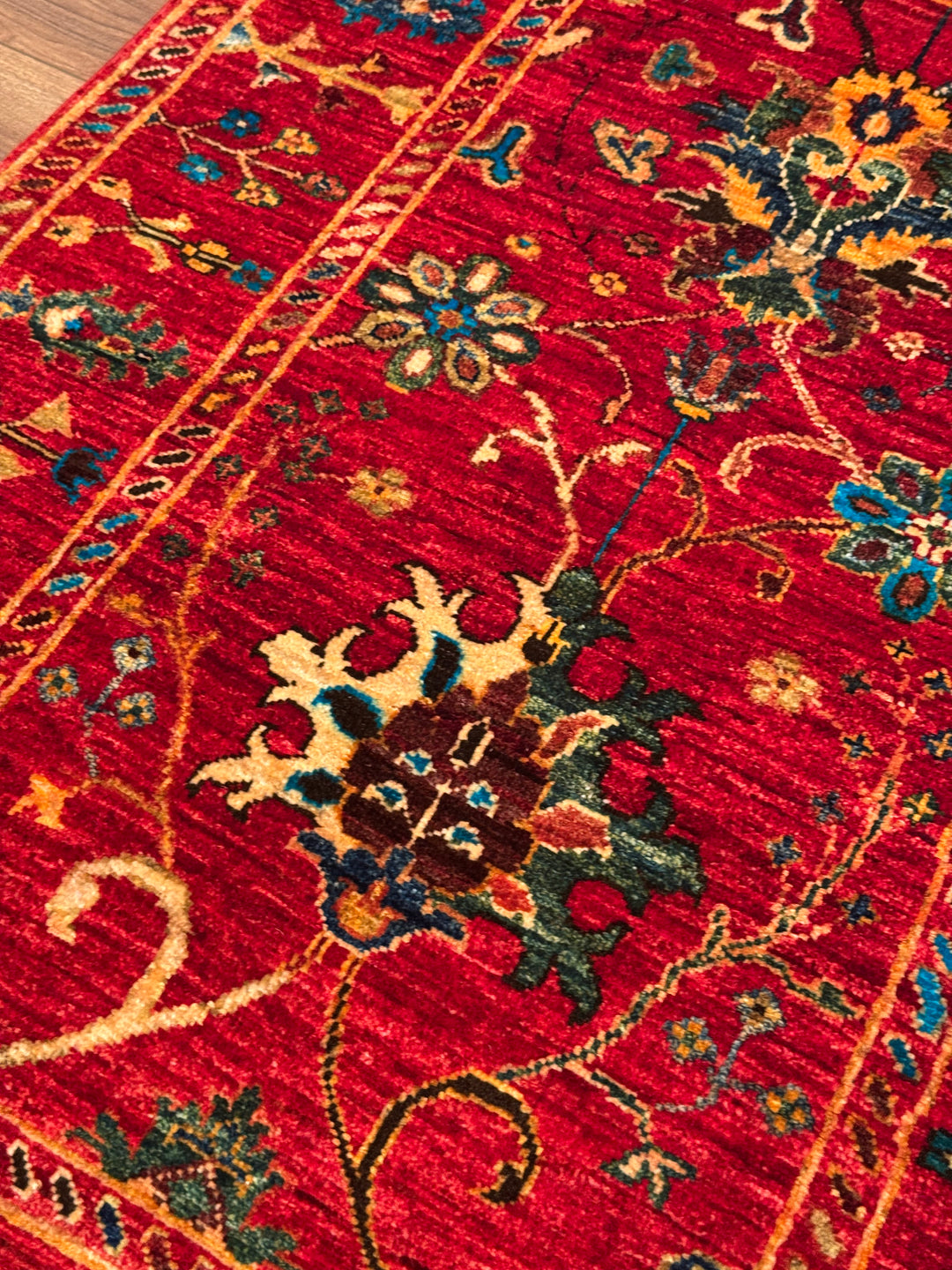 Sultani Binbirgece Orijinal El Dokuması Kırmızı Kök Boya Yün Halı 0.85x125 1.06 Metrekare - 3x4 ft