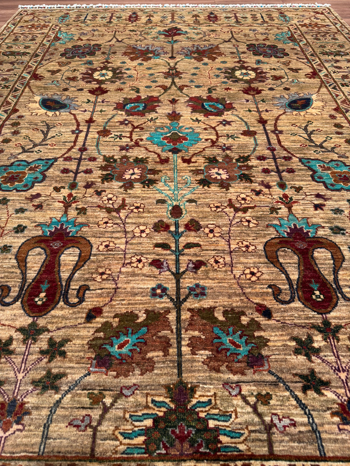 Sultani Çiçekli Orijinal El Dokuması Bej Kök Boya Yün Halı 173x234 4.05 Metrekare - 5x8