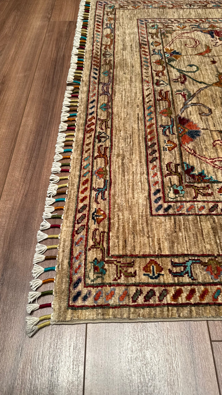 Sultani Binbirgece Orjinal El Dokuması Bej Kök Boya Yün Halı 123x188 2.31 Metrekare - 4x6 ft