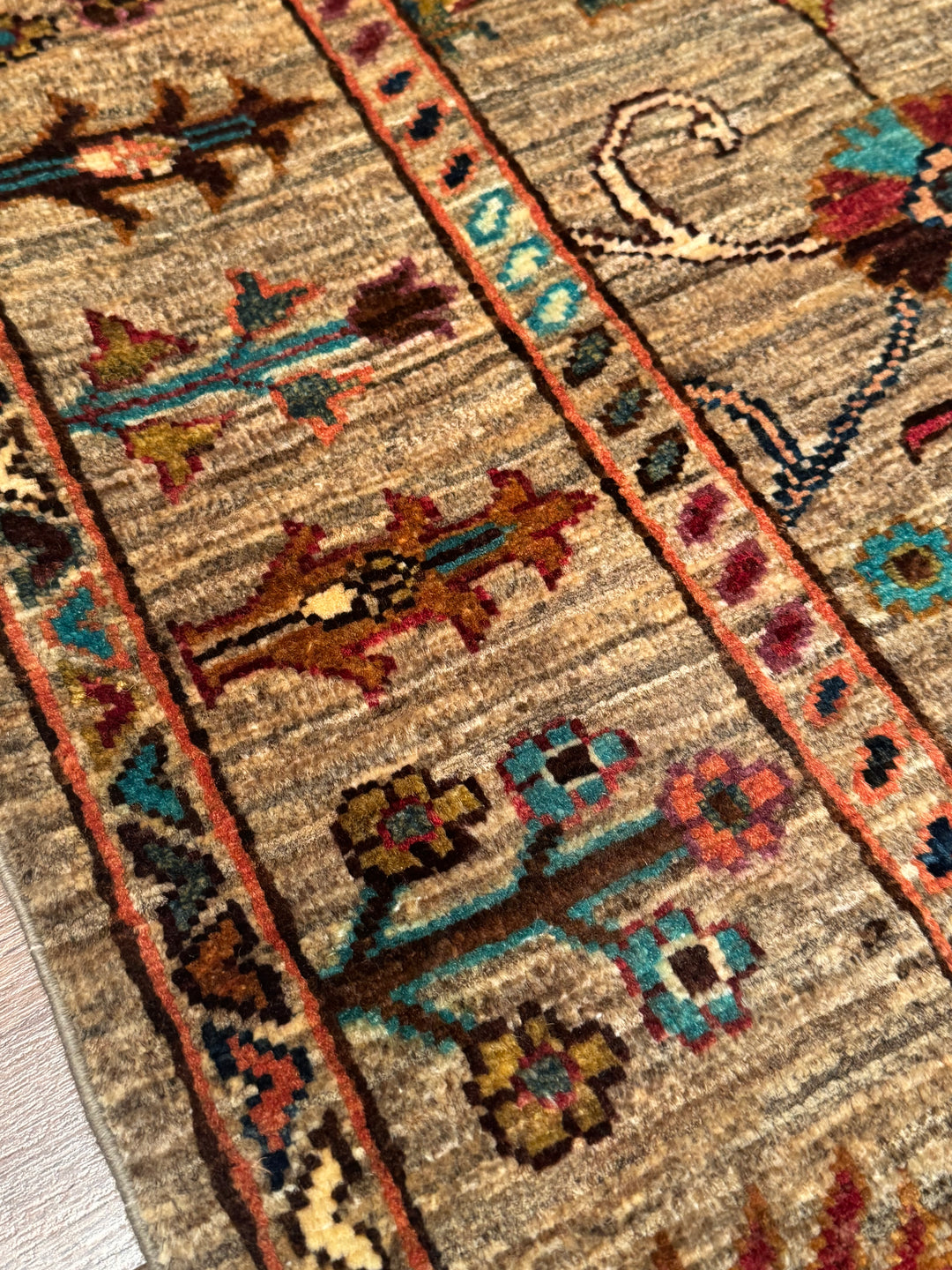 Sultani Binbirgece Orijinal El Dokuması Bej Kök Boya Yün Halı 100x148 1.48 Metrekare - 3x5 ft