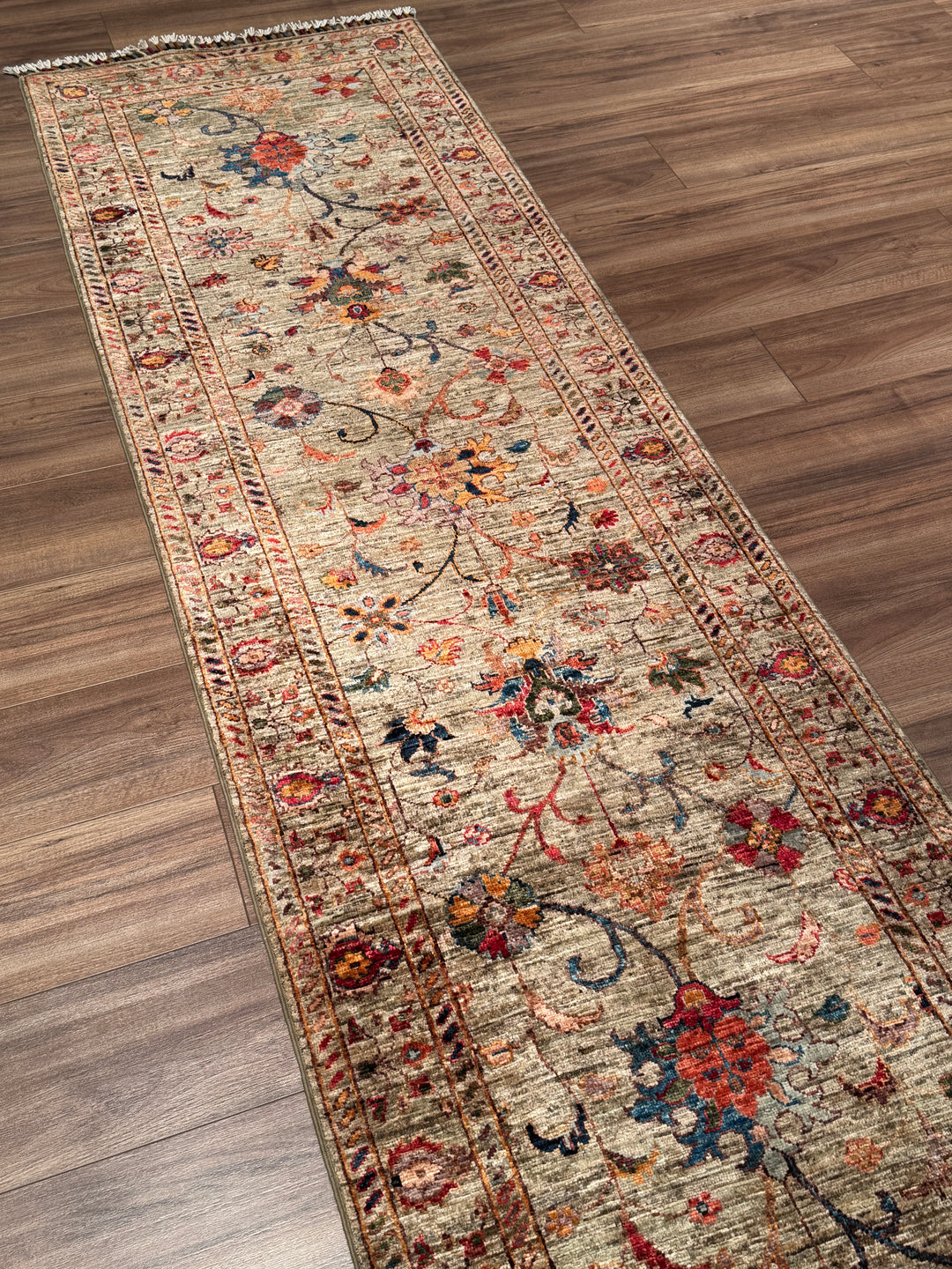 Sultani Binbirgece Uzun Yolluk Orijinal El Dokuması Bej Kök Boya Yün Halı 0.79x386 Metrekare - 3x12 ft