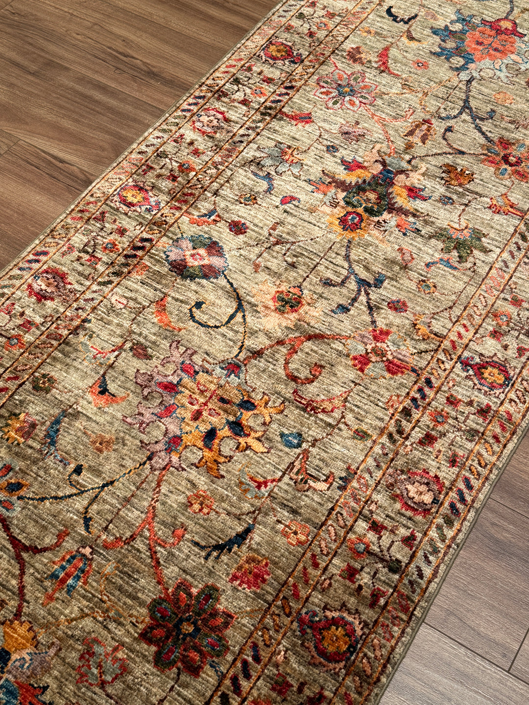 Sultani Binbirgece Uzun Yolluk Orijinal El Dokuması Bej Kök Boya Yün Halı 0.79x386 Metrekare - 3x12 ft