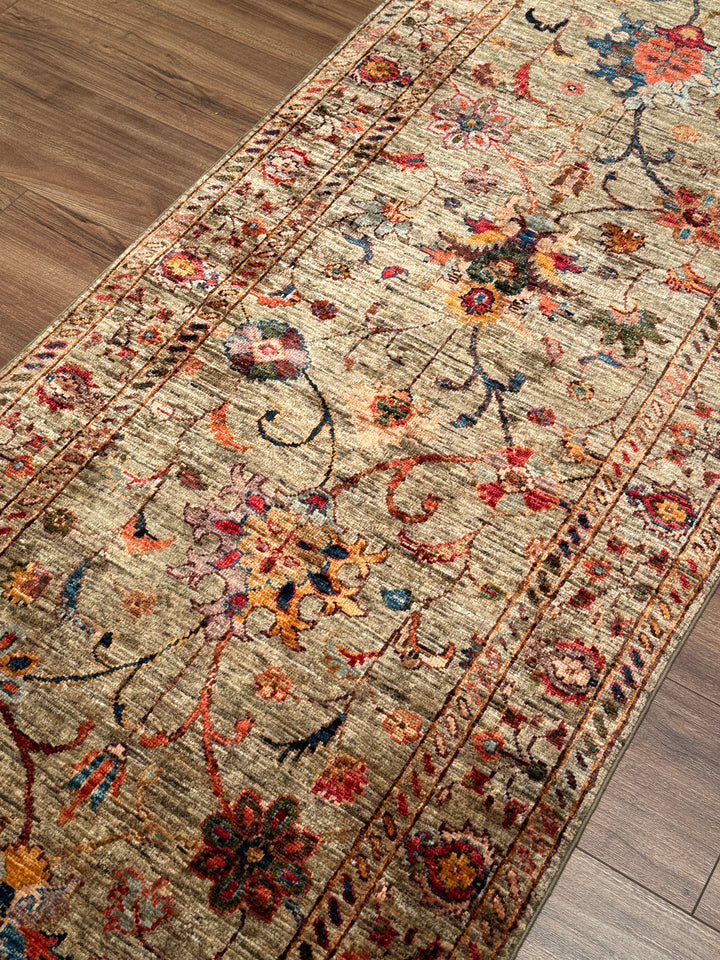 Sultani Binbirgece Uzun Yolluk Orijinal El Dokuması Bej Kök Boya Yün Halı 0.79x386 Metrekare - 3x12 ft