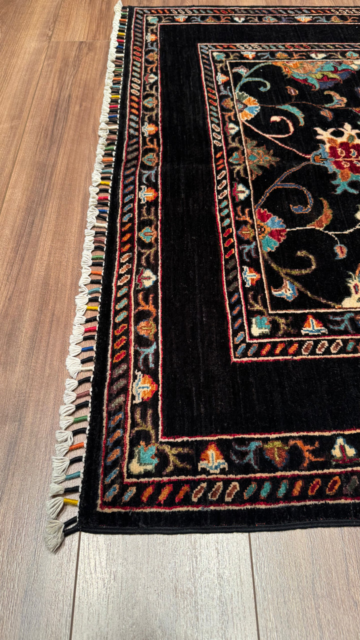 Sultani Binbirgece Original Hand Woven Black Vegetable Dyed Wool Carpet 131x170 2.23 Square Meters - 4x6 ft