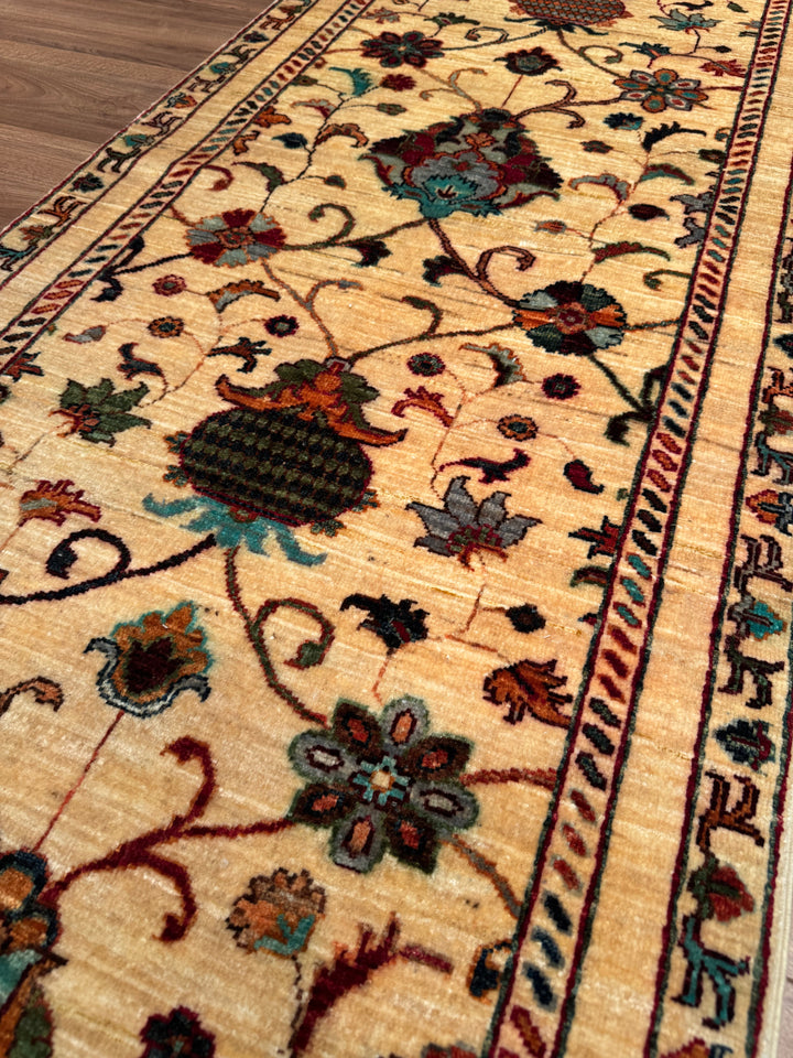 سجادة سلطاني بينبيرجيس رانر الأصلية المصنوعة يدويًا من الصوف بلون بيج مصبوغ بصبغة الجذور، 0.83 × 237، 1.97 متر مربع - 3 × 8 قدم 