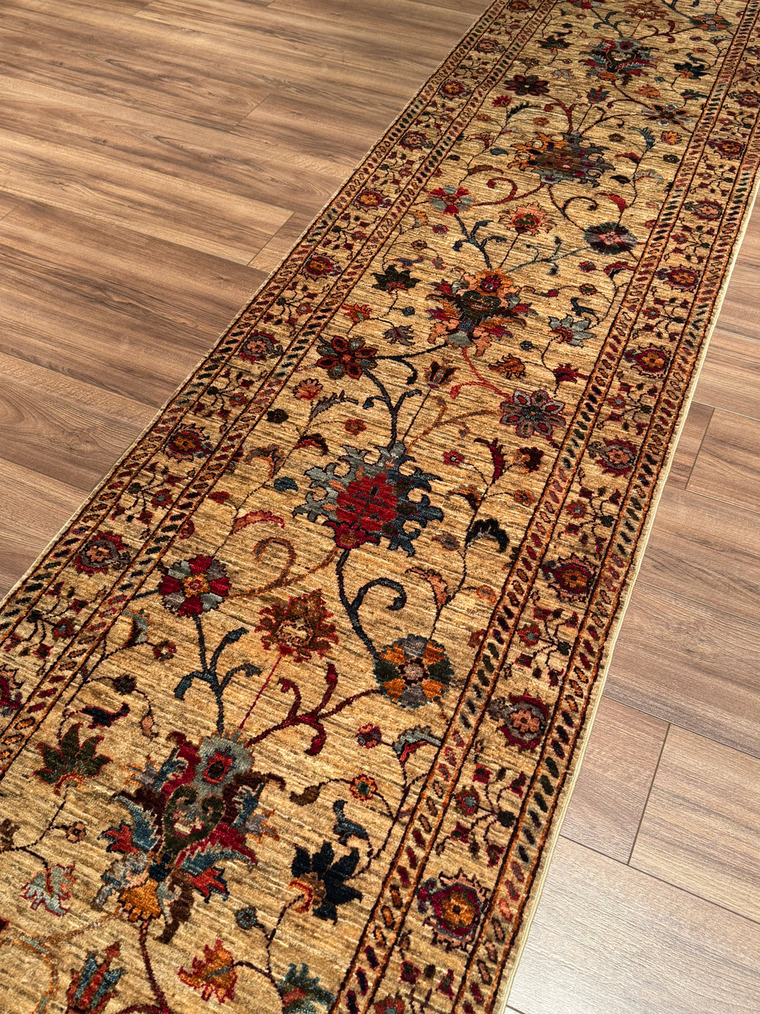 Sultani Binbirgece Uzun Yolluk Orijinal El Dokuması Bej Kök Boya Yün Halı 0.78x485 3.78 Metrekare - 3x13 ft