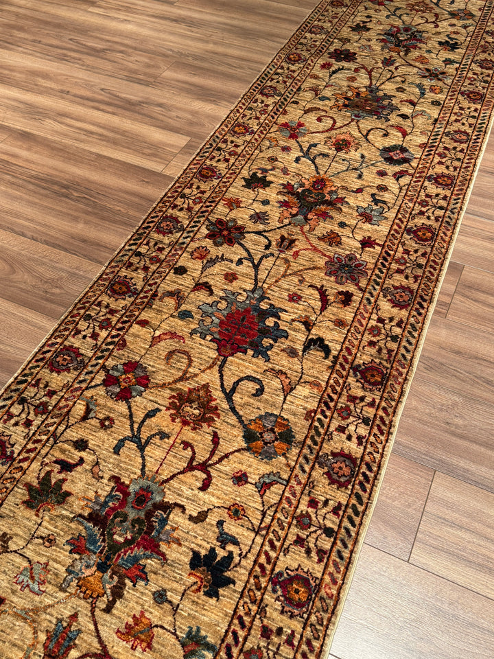 Sultani Binbirgece Uzun Yolluk Orijinal El Dokuması Bej Kök Boya Yün Halı 0.78x485 3.78 Metrekare - 3x13 ft