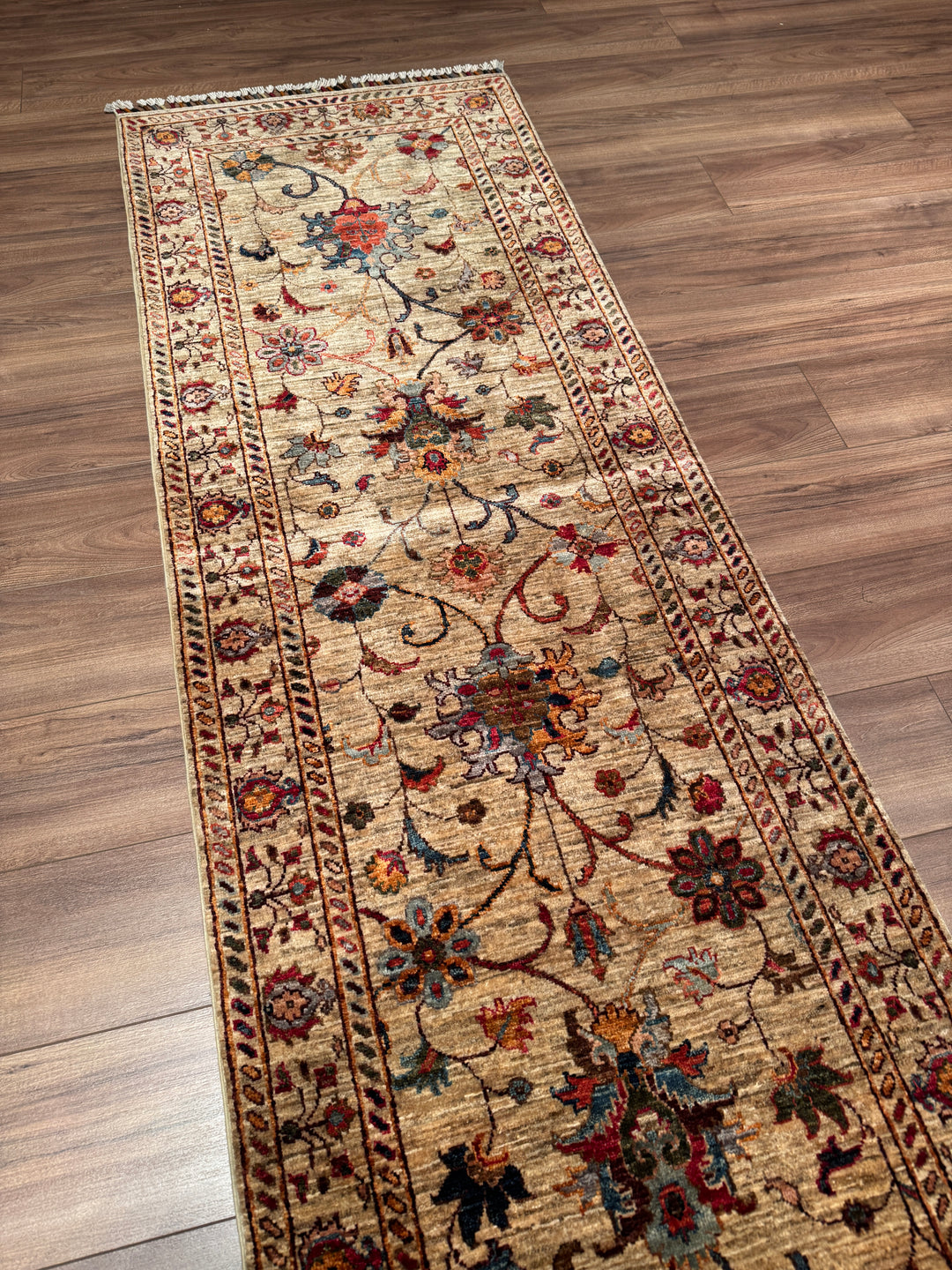Sultani Binbirgece Uzun Yolluk Orijinal El Dokuması Bej Kök Boya Yün Halı 0.78x485 3.78 Metrekare - 3x13 ft