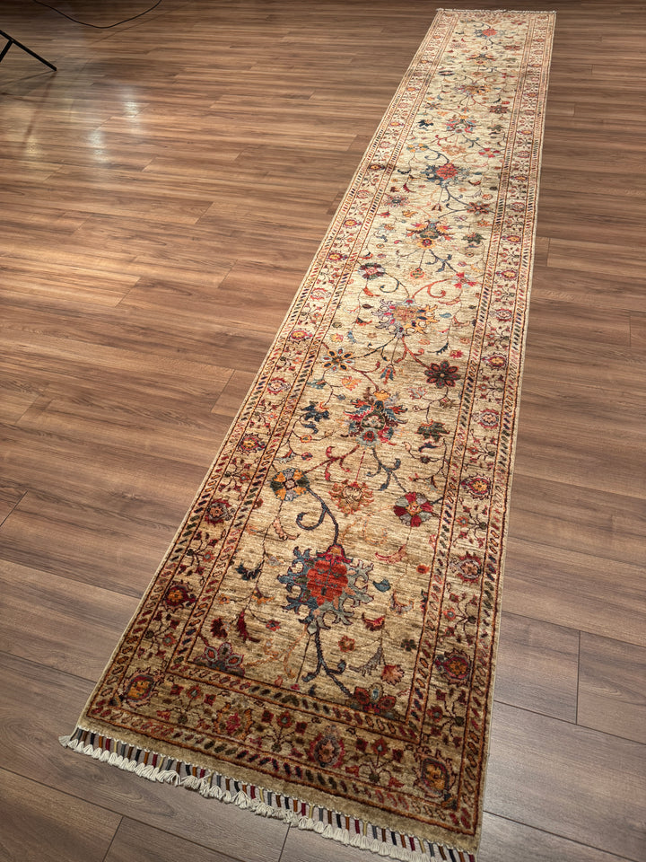 Sultani Binbirgece Uzun Yolluk Orijinal El Dokuması Bej Kök Boya Yün Halı 0.78x485 3.78 Metrekare - 3x13 ft