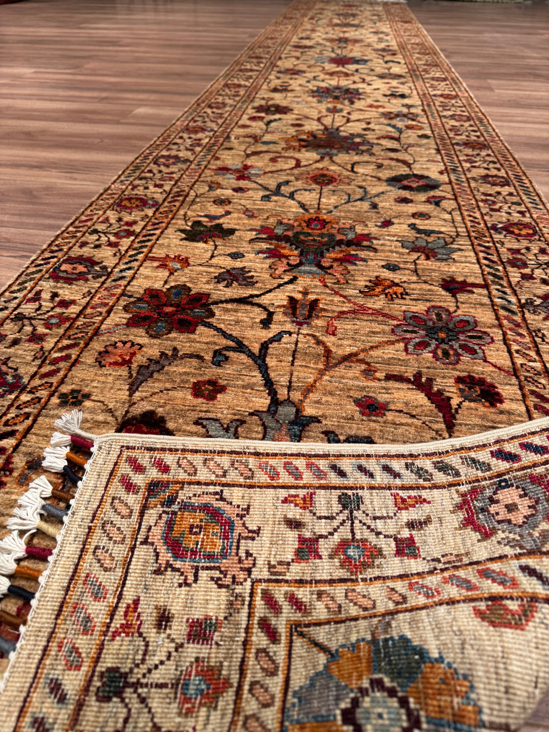 Sultani Binbirgece Uzun Yolluk Orijinal El Dokuması Bej Kök Boya Yün Halı 0.78x485 3.78 Metrekare - 3x13 ft