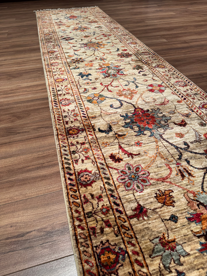 Sultani Binbirgece Uzun Yolluk Orijinal El Dokuması Bej Kök Boya Yün Halı 0.80x485 3.88 Metrekare - 3x13 ft