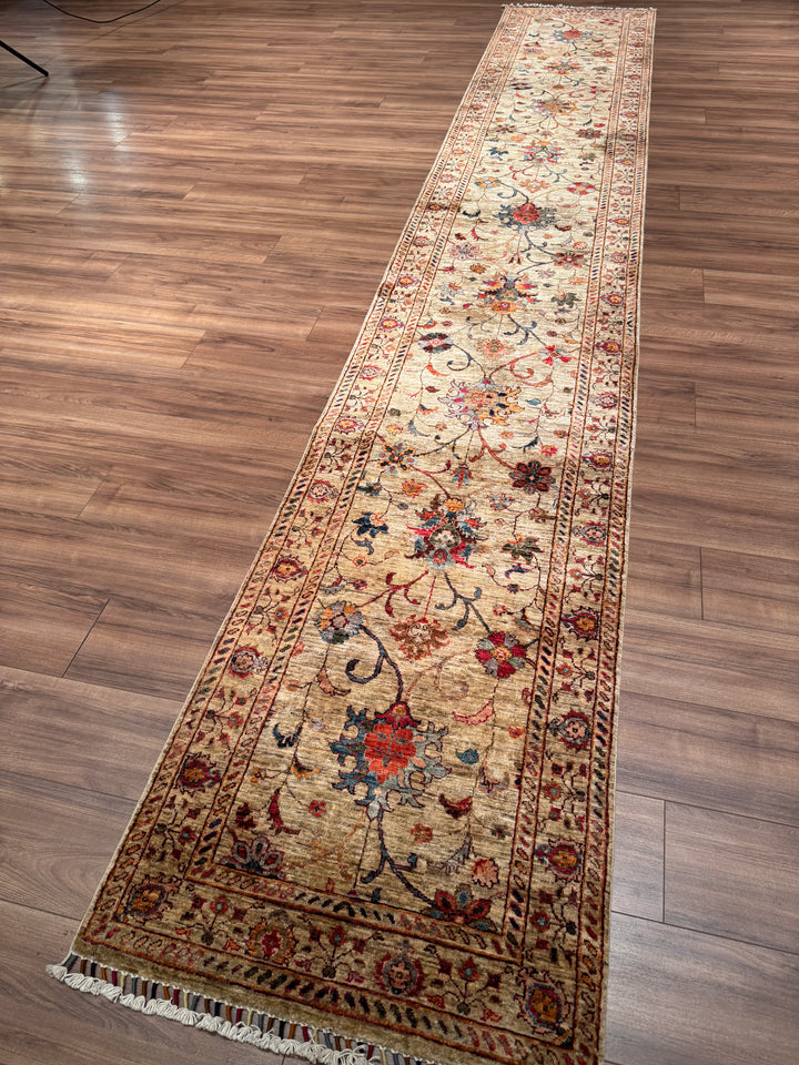 Sultani Binbirgece Uzun Yolluk Orijinal El Dokuması Bej Kök Boya Yün Halı 0.80x485 3.88 Metrekare - 3x13 ft