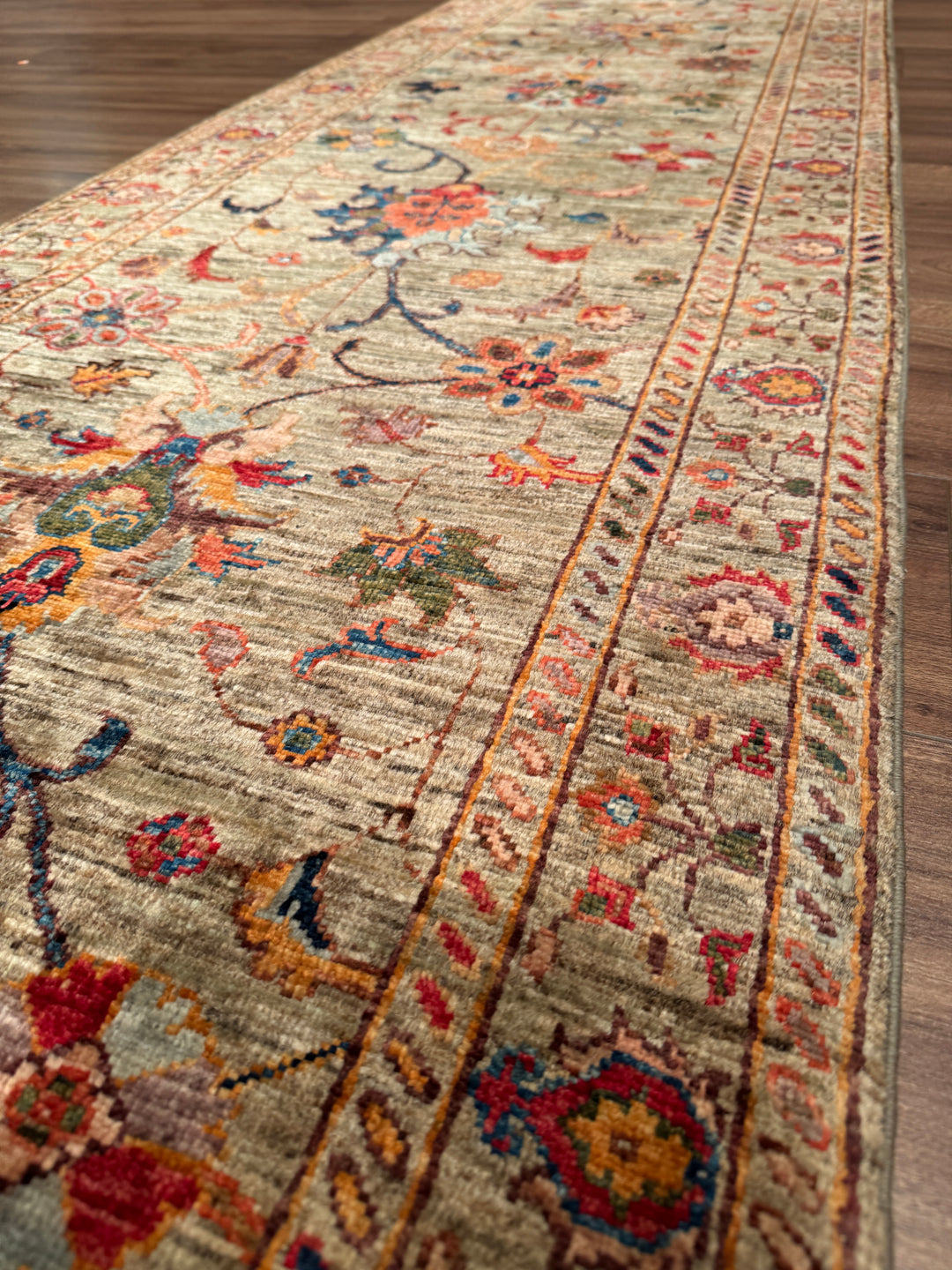 Sultani Binbirgece Uzun Yolluk Orijinal El Dokuması Bej Kök Boya Yün Halı 0.78x391 3.05 Metrekare - 3x13 ft
