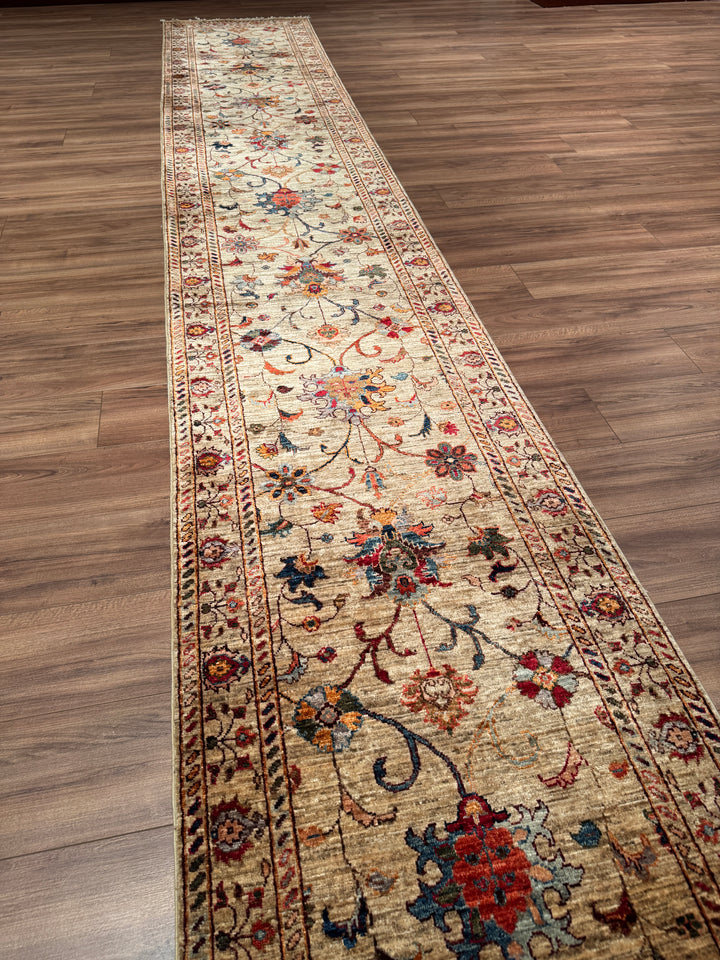 Sultani Binbirgece Uzun Yolluk Orijinal El Dokuması Bej Kök Boya Yün Halı 0.79x488 3.86 Metrekare - 3x13 ft