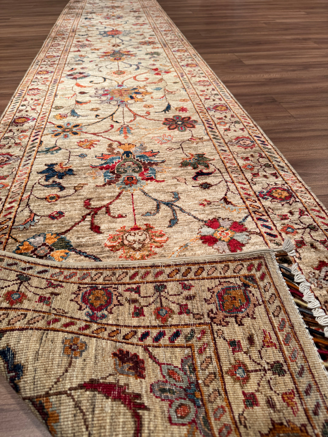Sultani Binbirgece Uzun Yolluk Orijinal El Dokuması Bej Kök Boya Yün Halı 0.79x488 3.86 Metrekare - 3x13 ft