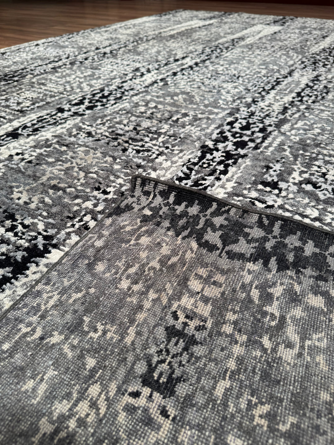 New Diamond Original Hand Woven Gray Black Wool Bamboo Carpet 196x294 5.76 Square Meters - 6x10 ft
