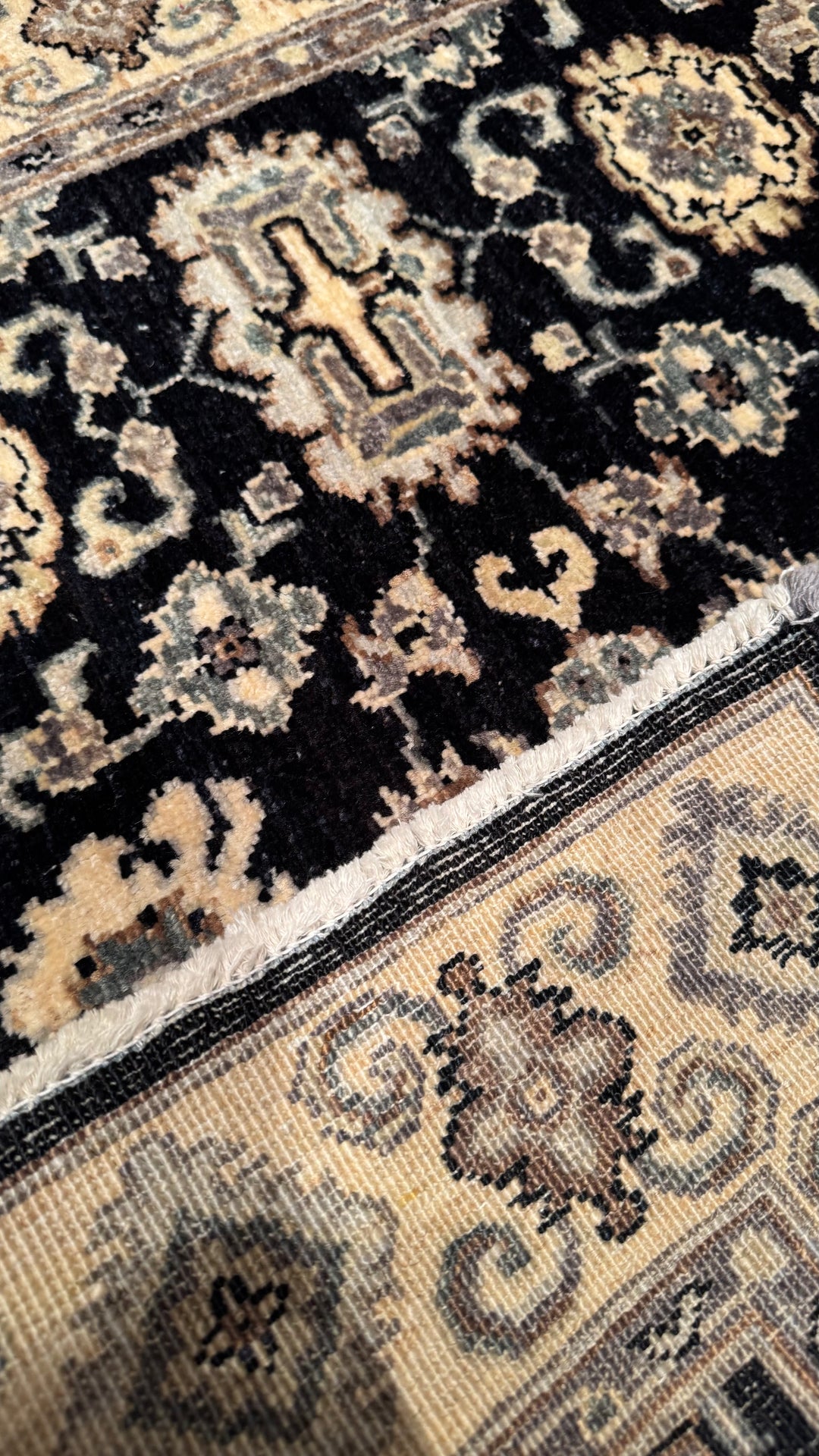 Uşak Original Hand Woven Beige Black Vegetable Dyed Wool Carpet 0.88x147 1.29 Square Meters - 3x5 ft