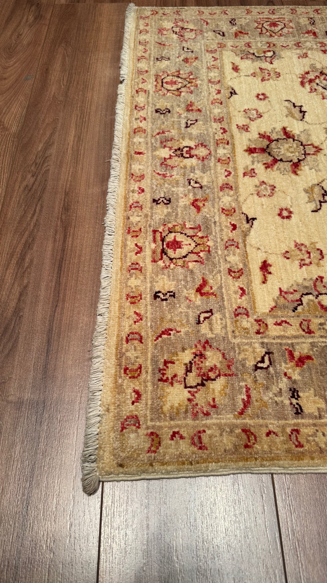 Uşak Original Hand Woven Beige Red Vegetable Dyed Wool Carpet 106x152 1.61 Square Meters - 3x5 ft