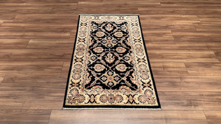 Uşak Original Hand Woven Beige Black Vegetable Dyed Wool Carpet 0.90x151 1.36 Square Meters - 3x5 ft