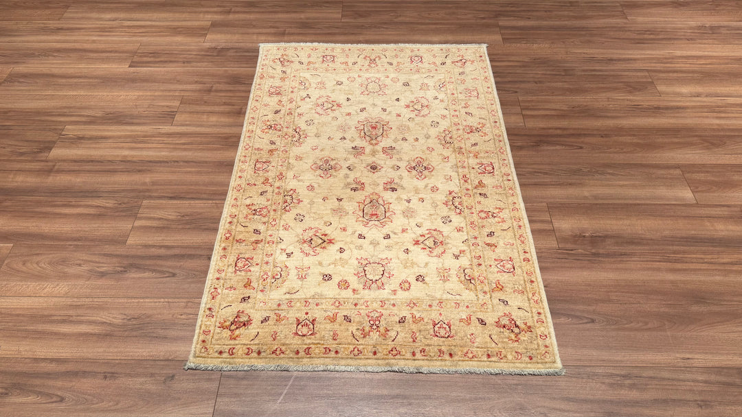 Uşak Original Hand Woven Cream Vegetable Dyed Wool Carpet 101x154 1.56 Square Meters - 3x5 ft