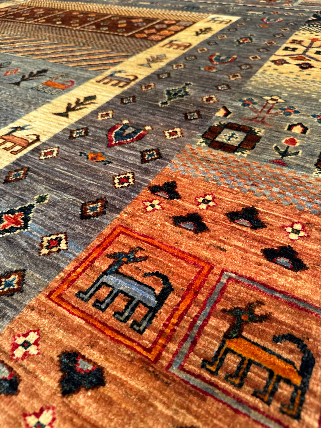 Khorjin Gabbe Desenli Orijinal El Dokuması Gri Kök Boya Yün Halı 207x299 6.19 Metrekare - 7x10 ft