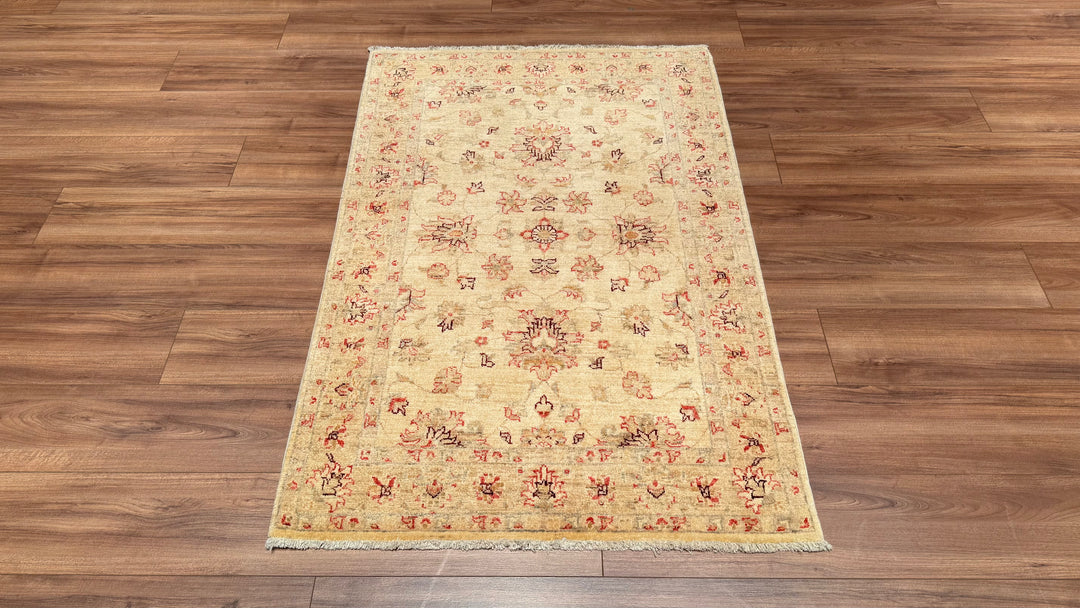 Uşak Original Hand Woven Cream Vegetable Dyed Wool Carpet 0.98x147 1.44 Square Meters - 3x5 ft