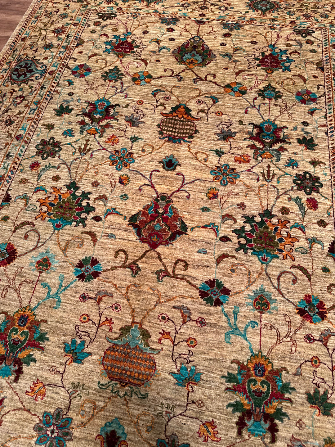 سجادة سلطاني بينبيرجيسي الأصلية المصنوعة يدويًا من الصوف بلون البيج المصبوغ بالجذور 203 × 309، 6.27 متر مربع - 7 × 10 قدم 