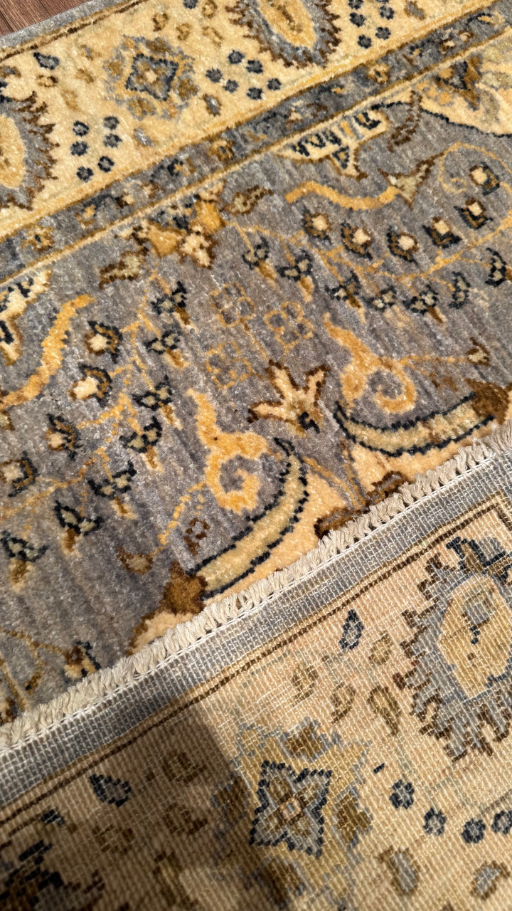 Uşak Original Hand Woven Cream Grey Vegetable Dyed Wool Carpet 0.87x151 1.31 Square Meters - 3x5 ft