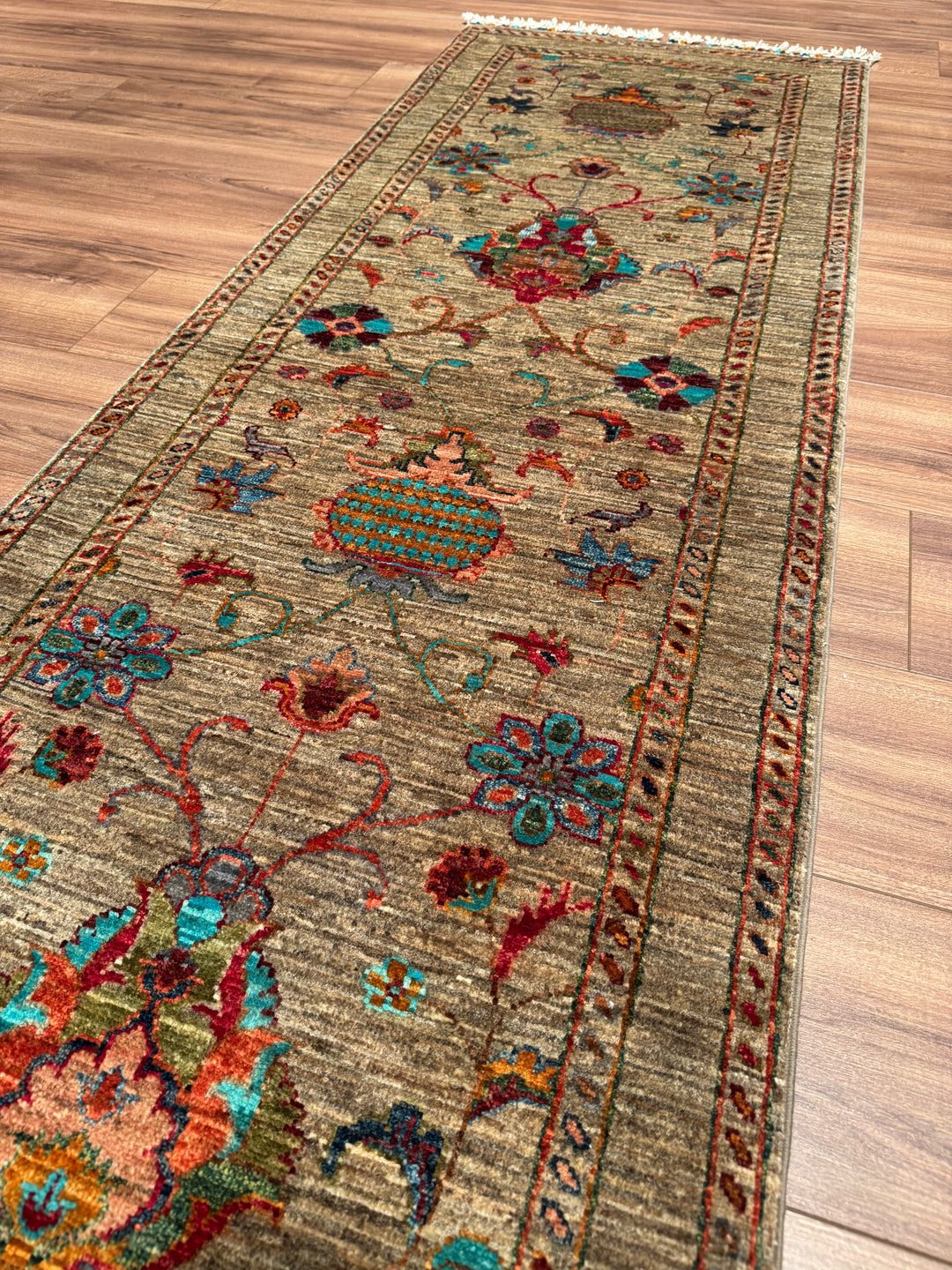 Sultani Binbirgece Yolluk Orijinal El Dokuması Bej Kök Boya Yün Halı 0.70x213 1.49 Metrekare - 3x8 ft