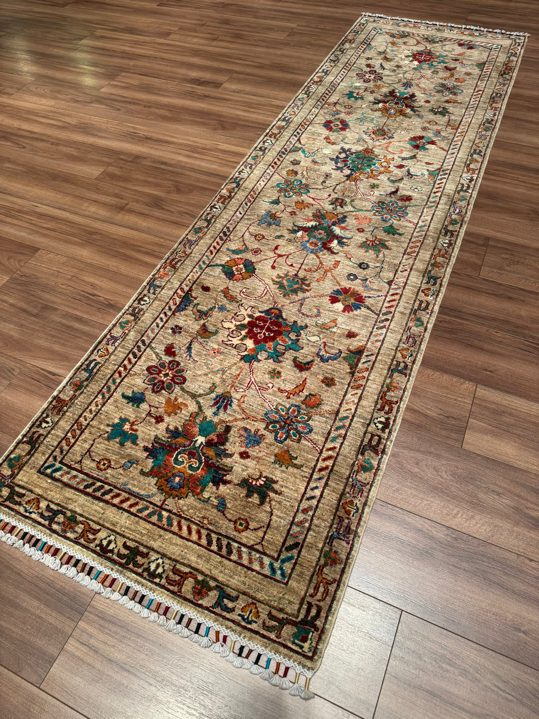 Sultani Binbirgece Yolluk Orijinal El Dokuması Bej Kök Boya Yün Halı 0.83x286 2.37 Metrekare - 3x10 ft