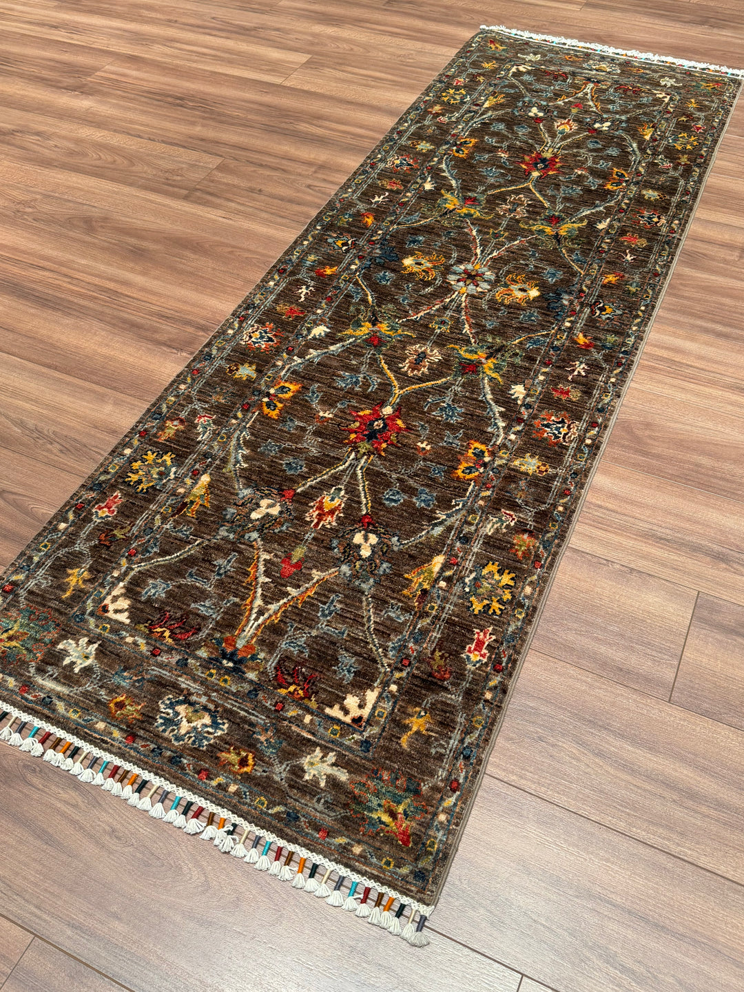 Sultani Çiçekli Yolluk Orijinal El Dokuması Kahverengi Kök Boya Yün Halı 0.75x220 1.65 Metrekare - 2x8 ft