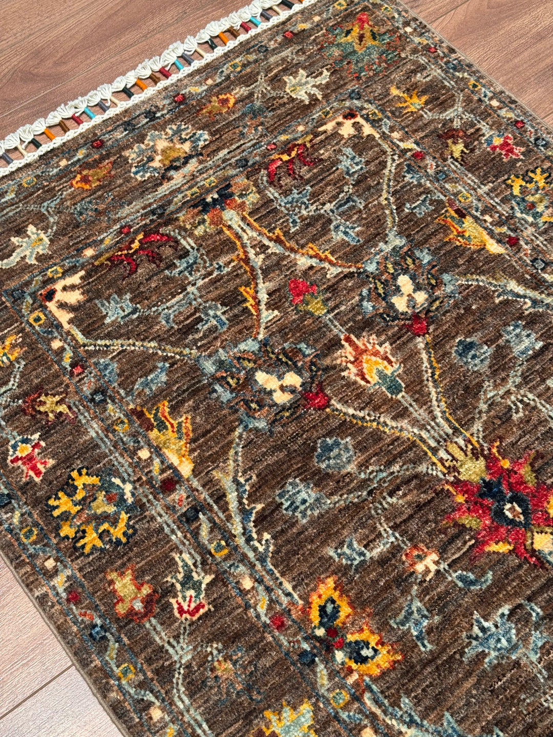 Sultani Çiçekli Yolluk Orijinal El Dokuması Kahverengi Kök Boya Yün Halı 0.75x220 1.65 Metrekare - 2x8 ft