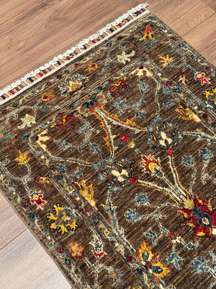 Sultani Çiçekli Yolluk Orijinal El Dokuması Kahverengi Kök Boya Yün Halı 0.75x221 1.66 Metrekare - 2x8 ft