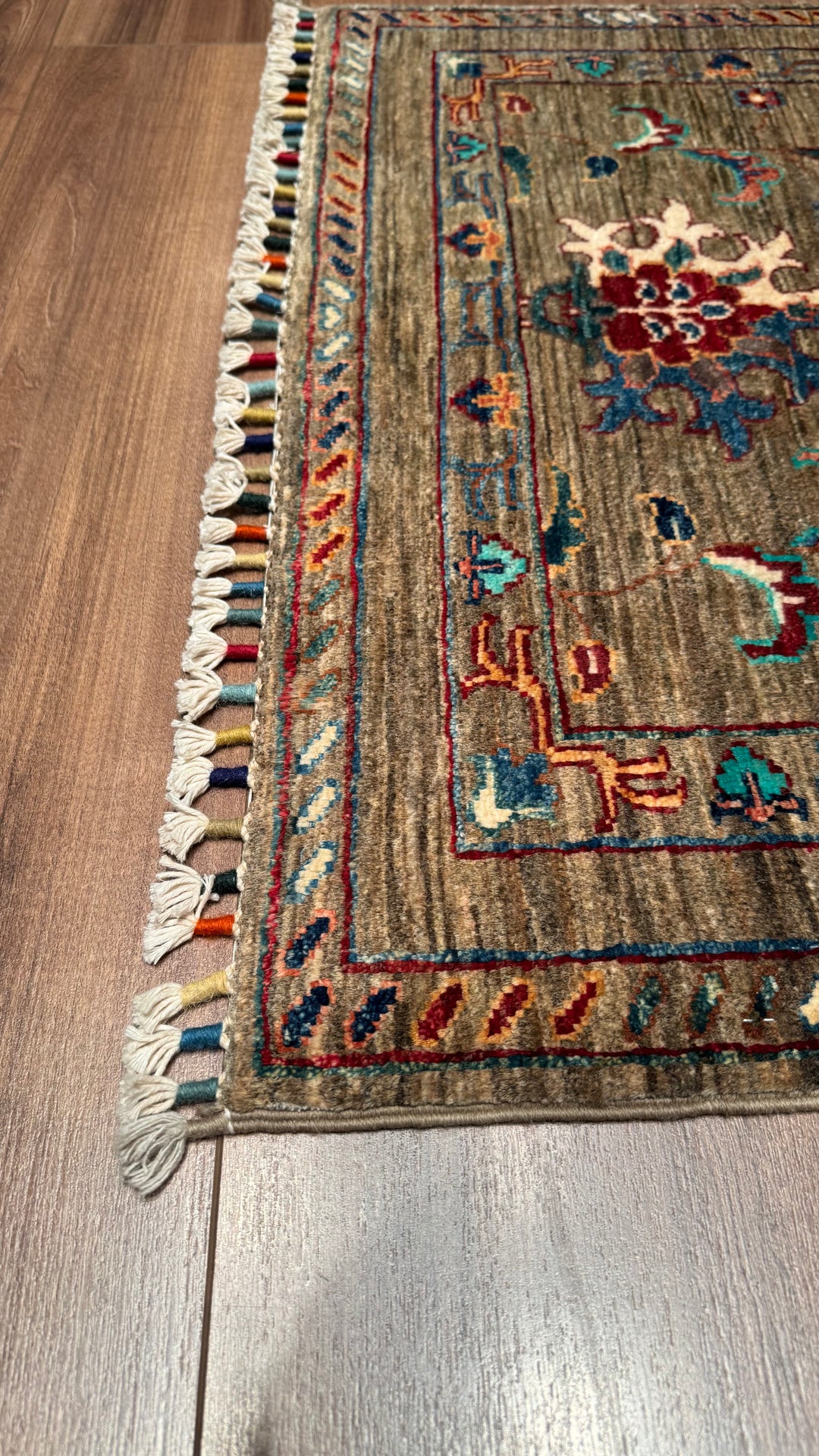 Sultani Floral Original Hand Woven Beige Vegetable Dyed Wool Carpet 0.83x117 0.97 Square Meters - 3x5 ft