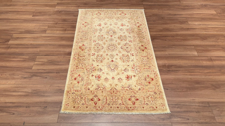 Uşak Original Hand Woven Cream Vegetable Dyed Wool Carpet 0.97x165 1.60 Square Meters - 3x5 ft