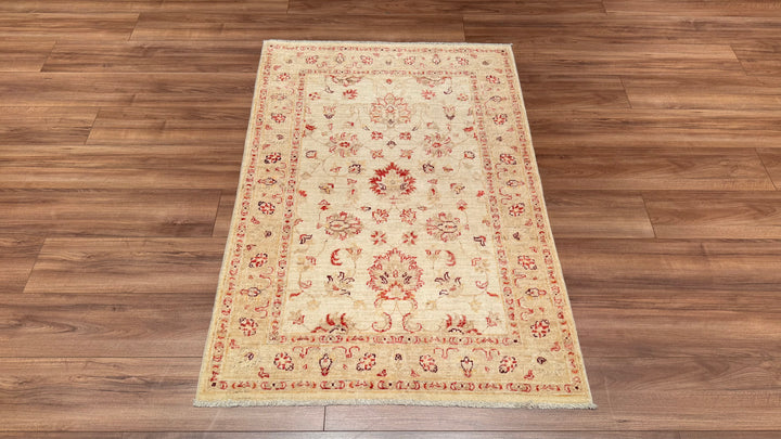 Uşak Orjinal El Dokuması Krem Kök Boya Yün Halı 100x146 1.46 Metrekare - 3x5 ft