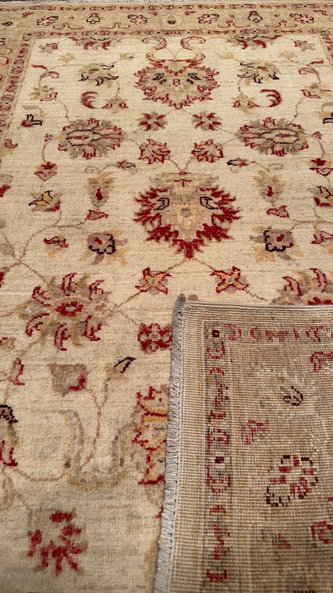 Uşak Original Hand Woven Cream Vegetable Dyed Wool Carpet 100x146 1.46 Square Meters - 3x5 ft