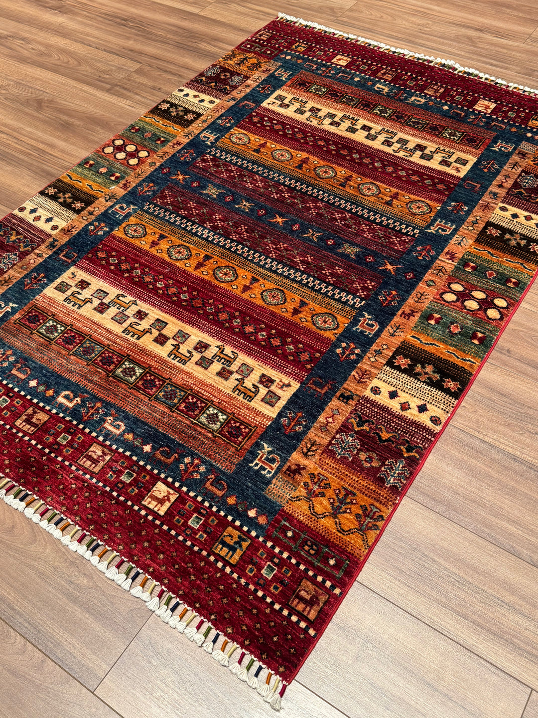 سجادة صوف أصلية من خورجين غابي، منقوشة يدويًا، مصبوغة بصبغة جذور حمراء، 125×180، 2.25 متر مربع - 4×6 قدم 