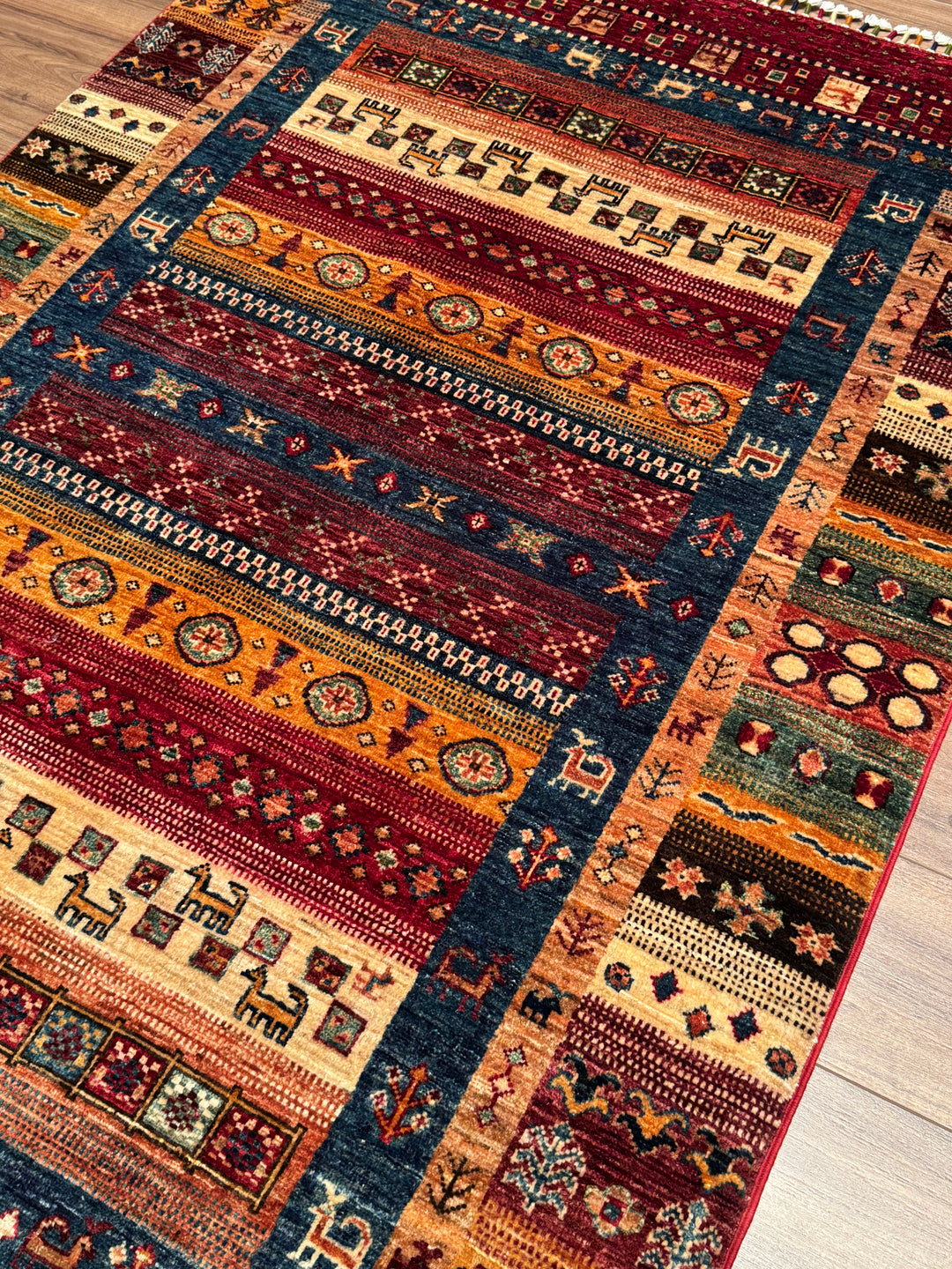 سجادة صوف أصلية من خورجين غابي، منقوشة يدويًا، مصبوغة بصبغة جذور حمراء، 125×180، 2.25 متر مربع - 4×6 قدم 