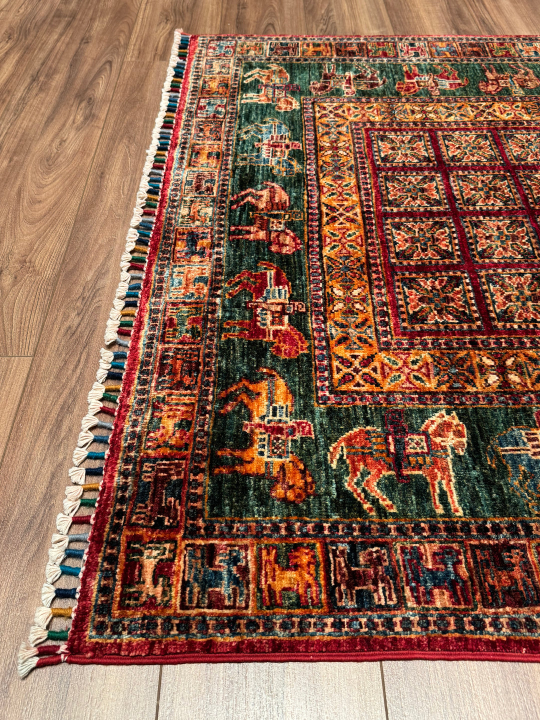 سجادة صوف أصلية من Pazırık منسوجة يدويًا ومُصبغة بجذور متعددة، 126×184، 2.32 متر مربع - 4×6 قدم 