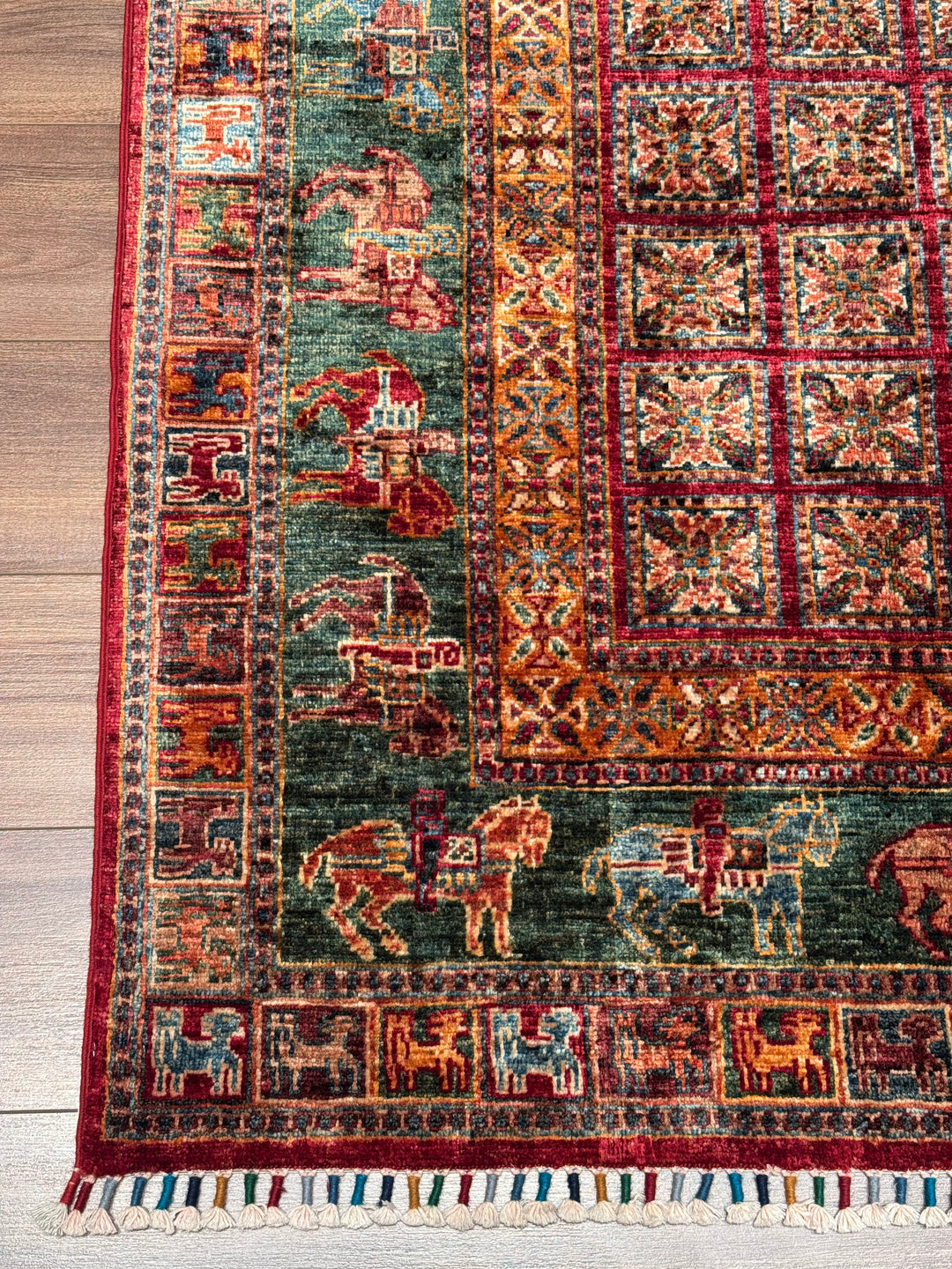 سجادة صوف أصلية من Pazırık منسوجة يدويًا ومُصبغة بجذور متعددة، 126×184، 2.32 متر مربع - 4×6 قدم 