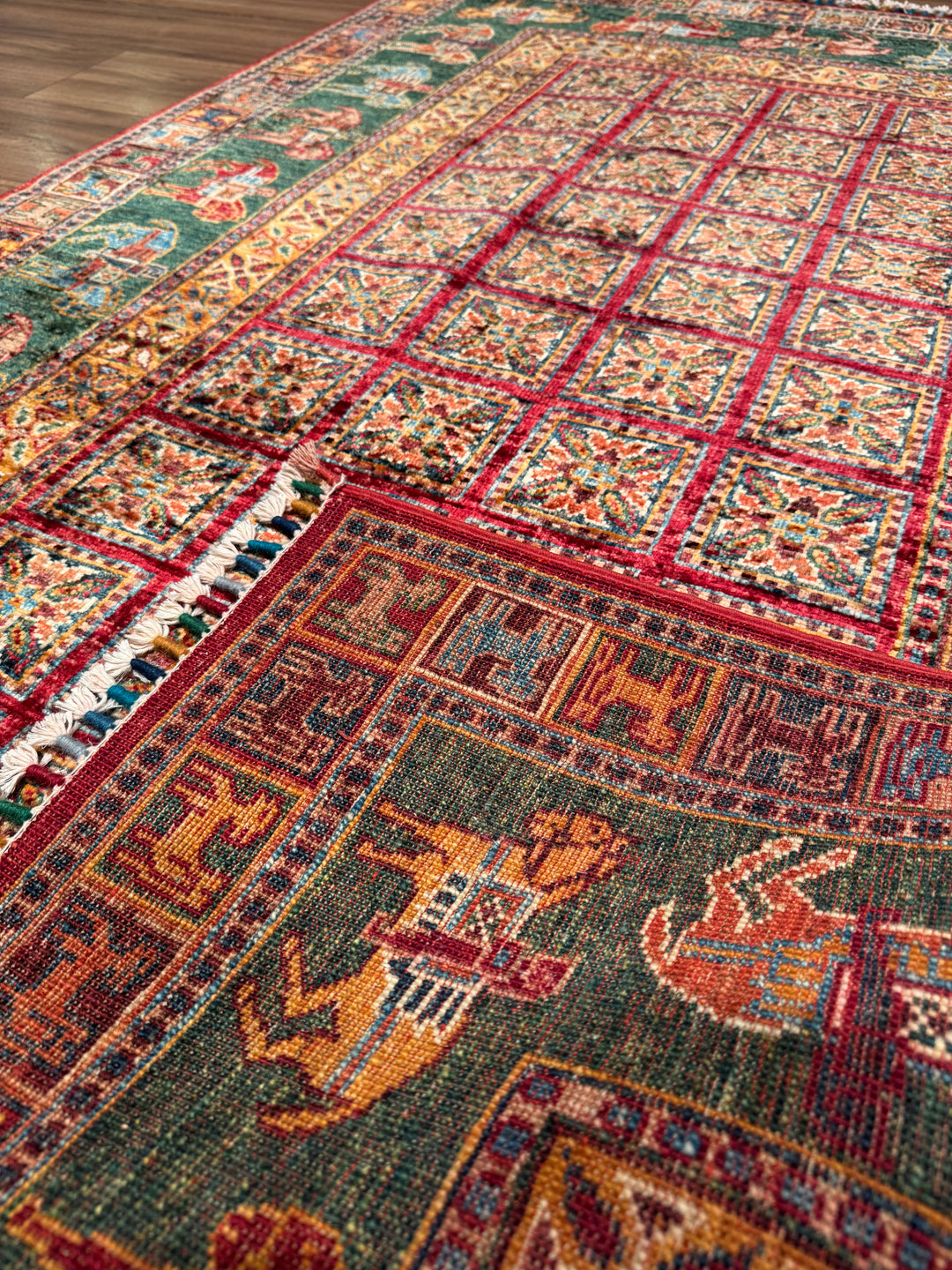 سجادة صوف أصلية من Pazırık منسوجة يدويًا ومُصبغة بجذور متعددة، 126×184، 2.32 متر مربع - 4×6 قدم 