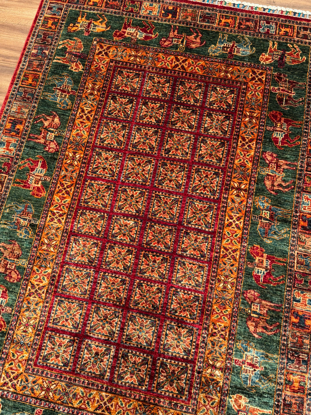 سجادة صوف أصلية من Pazırık منسوجة يدويًا ومُصبغة بجذور متعددة، 126×184، 2.32 متر مربع - 4×6 قدم 