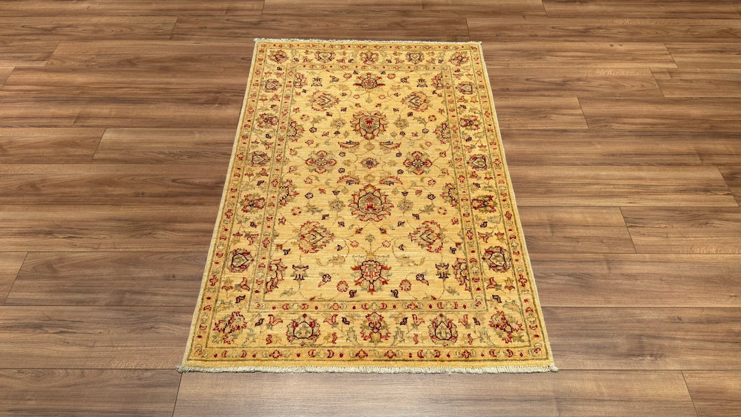 Uşak Orjinal El Dokuması Krem Kök Boya Yün Halı 102x153 1.56 Metrekare - 3x5 ft