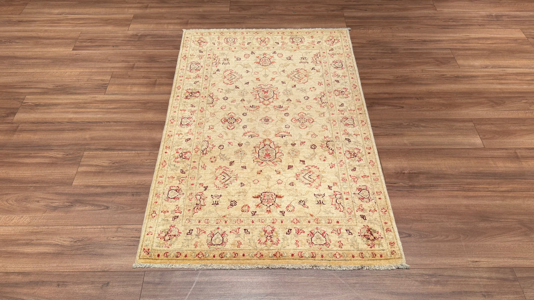 Uşak Orjinal El Dokuması Krem Kök Boya Yün Halı 102x153 1.56 Metrekare - 3x5 ft