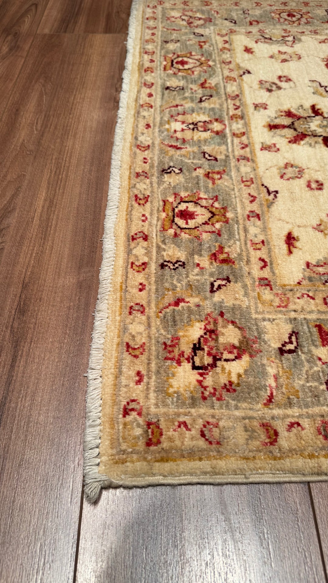 Uşak Original Hand Woven Cream Vegetable Dyed Wool Carpet 105x150 1.58 Square Meters - 3x5 ft