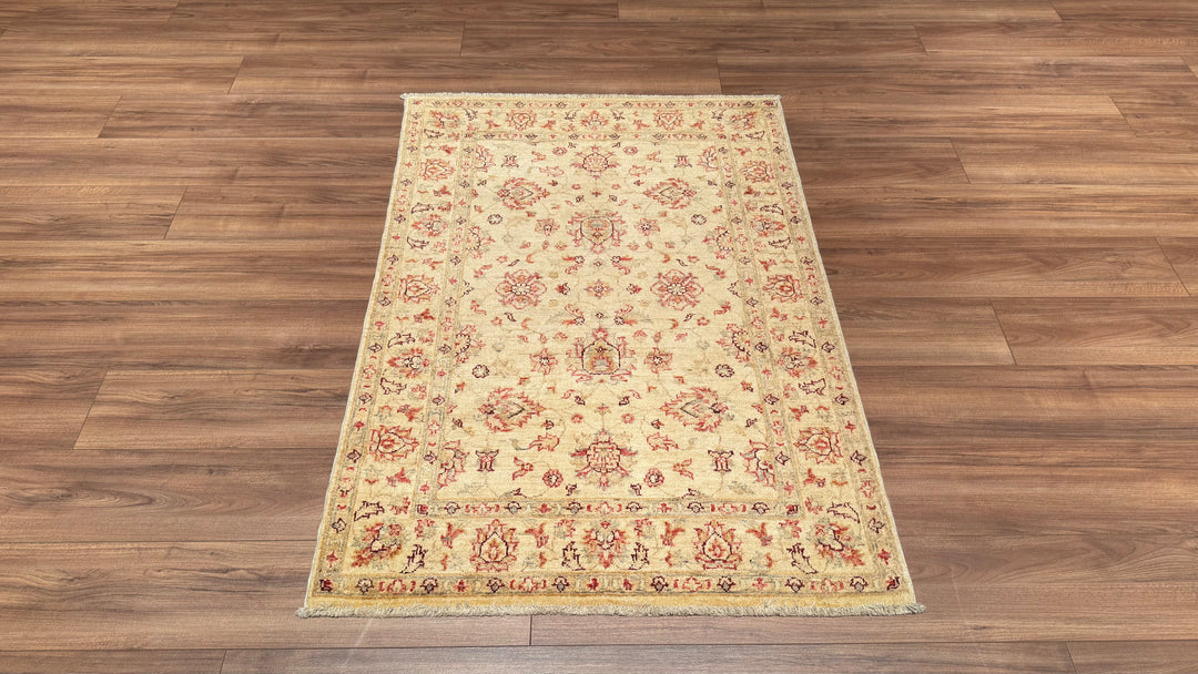 Uşak Original Hand Woven Cream Vegetable Dyed Wool Carpet 102x146 1.49 Square Meters - 3x5 ft