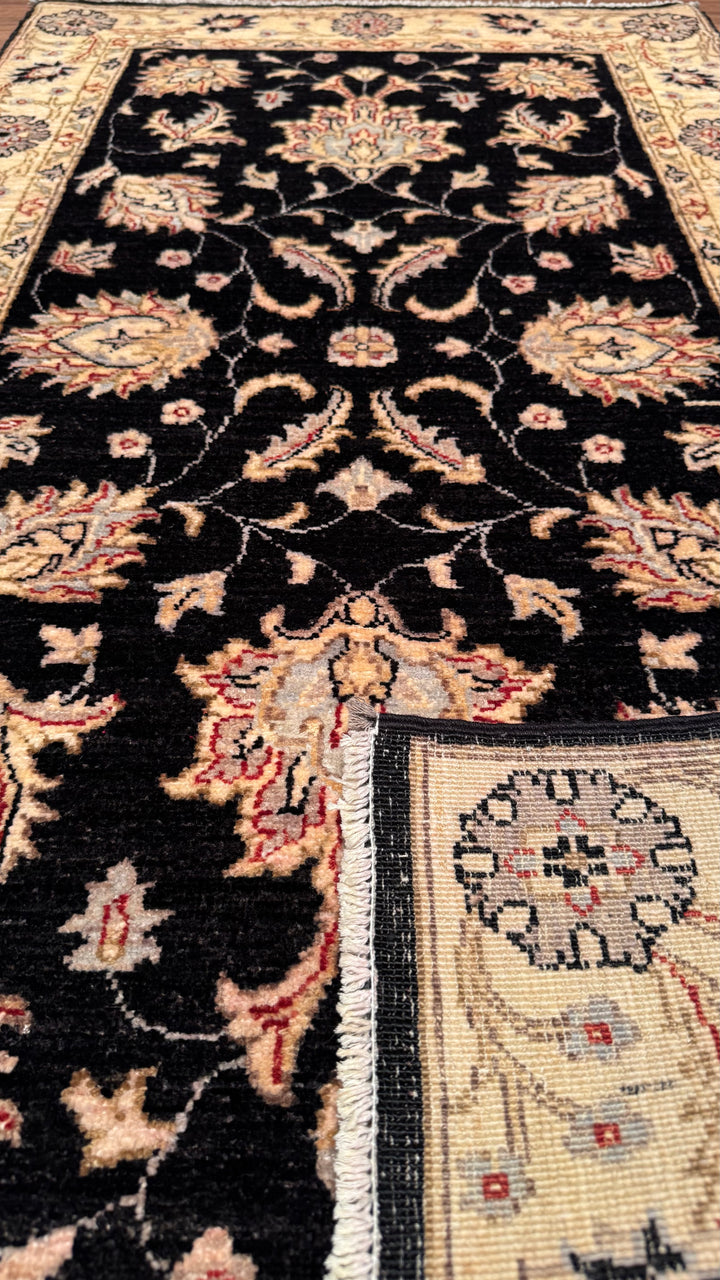 Uşak Original Hand Woven Cream Black Vegetable Dyed Wool Carpet 0.86x159 1.37 Square Meters - 3x5 ft