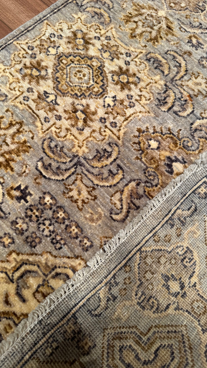 Uşak Original Hand Woven Cream Vegetable Dyed Wool Carpet 0.90x159 1.43 Square Meters - 3x5 ft